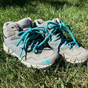 Hiking boots for kids